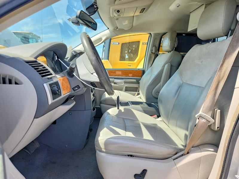2010 Chrysler Voyager VIN 2A4RR7DX7AR391145 COPART salvage auction — FRONT END, Tx - Salvage Vehicle Title, sold $175 on 2026-07-10 (photo 7)