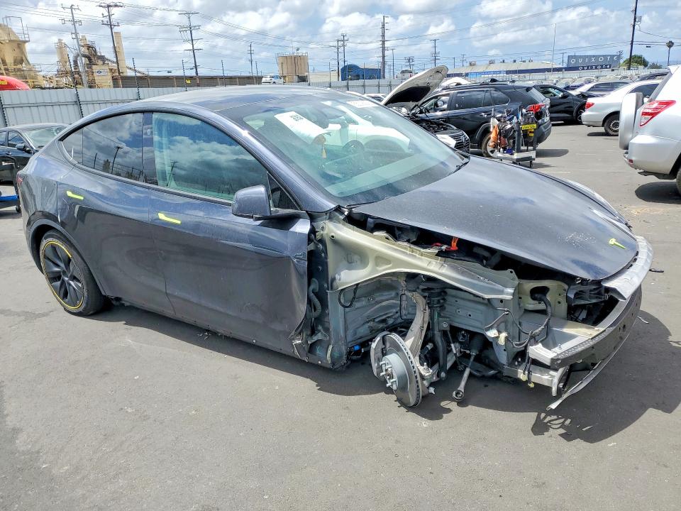 2024 Tesla Model y VIN 7SAYGDEE6RF159293 COPART salvage auction — FRONT END, Ca - Salvage Certificate, sold $10,700 on 2026-07-27 (photo 4)