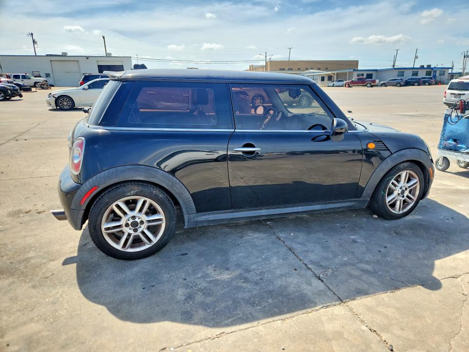 2013 Mini VIN WMWSU3C50DT371957 COPART salvage auction — SIDE, Tx - Salvage Vehicle Title, sold $550 on 2026-07-06 (photo 3)