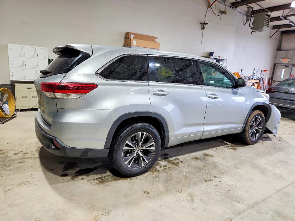 2018 Toyota Highlander VIN 5TDZARFH0JS035819 COPART salvage auction — FRONT END, Pa - Reconstructed Clean, sold $6,700 on 2026-07-31 (photo 3)