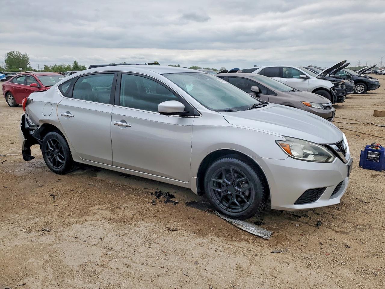 2017 Nissan Sentra VIN 3N1AB7AP4HY257850 COPART salvage auction — Rear End, IL - SALVAGE CERTIFICATE, sold $2,100 on 2026-06-30 (photo 4)