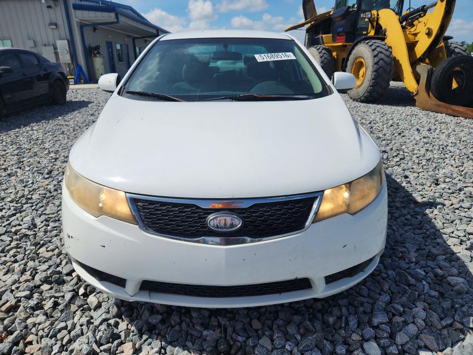 2011 Kia Forte VIN KNAFT4A28B5460728 COPART salvage auction — SIDE, FL - CERT OF TITLE SLVG REBUILDABLE, sold $425 on 2026-07-14 (photo 5)