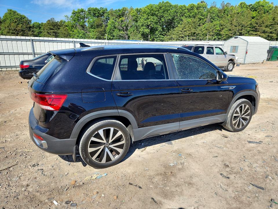 2023 Volkswagen VIN 3VVYX7B2XPM350282 COPART salvage auction — VANDALISM, VA, sold $9,100 on 2026-07-20 (photo 3)