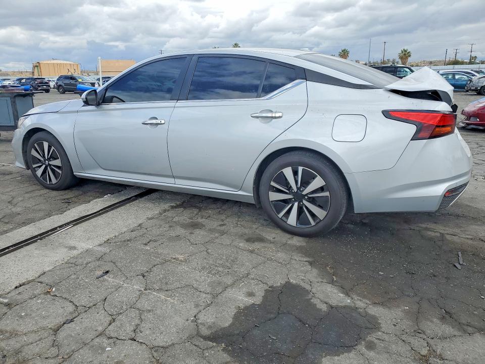 2021 Nissan VIN 1N4BL4DV2MN342268 COPART salvage auction — REAR END, CA - SALVAGE CERTIFICATE, sold $3,400 on 2026-07-02 (photo 2)