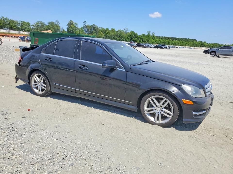2013 Mercedes-benz C-klasse VIN WDDGF4HB7DR294806 COPART salvage auction — REAR END, Sc - Cert Of Title-Salvage, sold $675 on 2026-07-08 (photo 4)