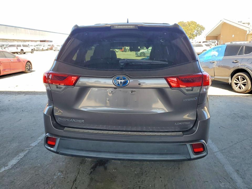 2017 Toyota Highlander VIN 5TDDGRFH3HS036532 COPART salvage auction — FRONT END, Ca - Salvage Certificate, sold $8,000 on 2026-07-02 (photo 6)
