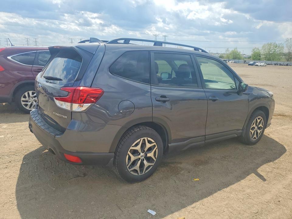 2022 Subaru Forester VIN JF2SKAEC9NH517318 COPART salvage auction — REAR END, Il - Certificate Of Title, sold $1,100 on 2026-07-21 (photo 3)