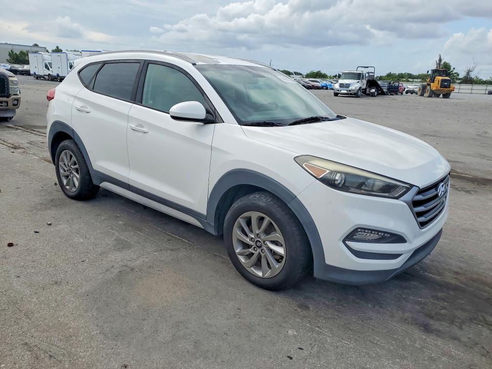 2018 Hyundai Tucson VIN KM8J3CA40JU630816 COPART salvage auction — MINOR DENT/SCRATCHES, Mt - Certificate Of Title, sold $3,100 on 2026-07-28 (photo 4)