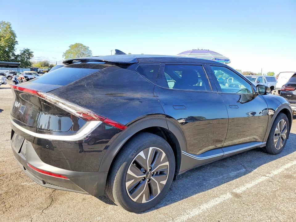2024 Kia Ev6 VIN KNDC34LA0R5621917 COPART salvage auction — SIDE, Ca - Salvage Certificate, sold $12,700 on 2026-07-24 (photo 3)