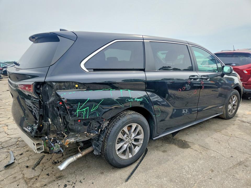 2021 Toyota Sienna VIN 5TDKRKEC9MS004676 COPART salvage auction — REAR END, Ga - Cert Of Title-Salvage, sold $775 on 2026-07-24 (photo 3)
