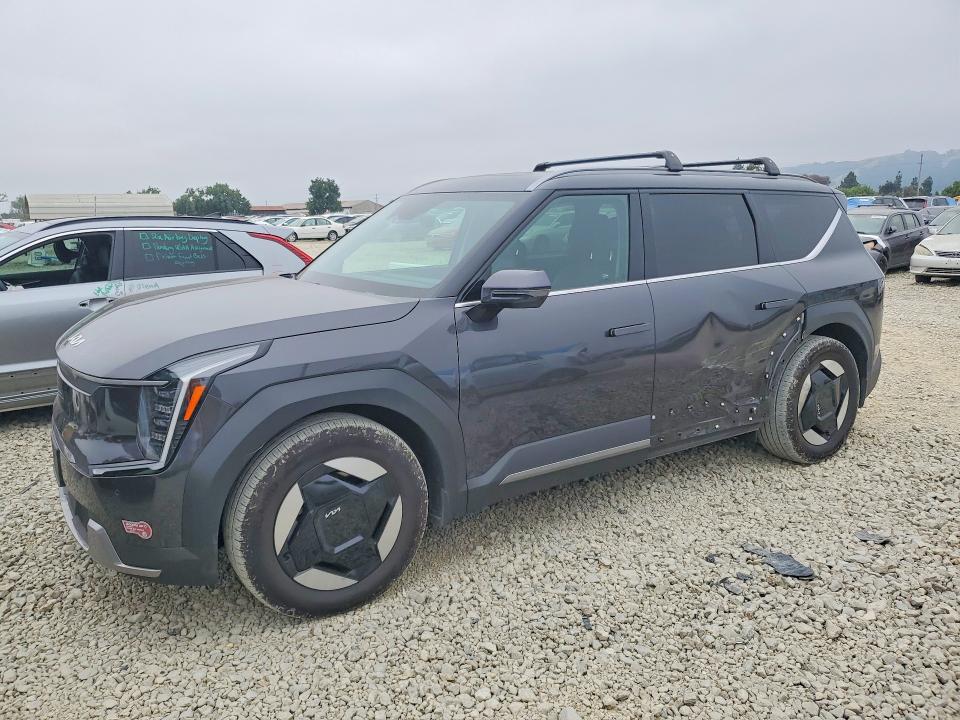 2024 Kia Ev9 VIN KNDAFFS59R6046273 — COPART salvage auction photo