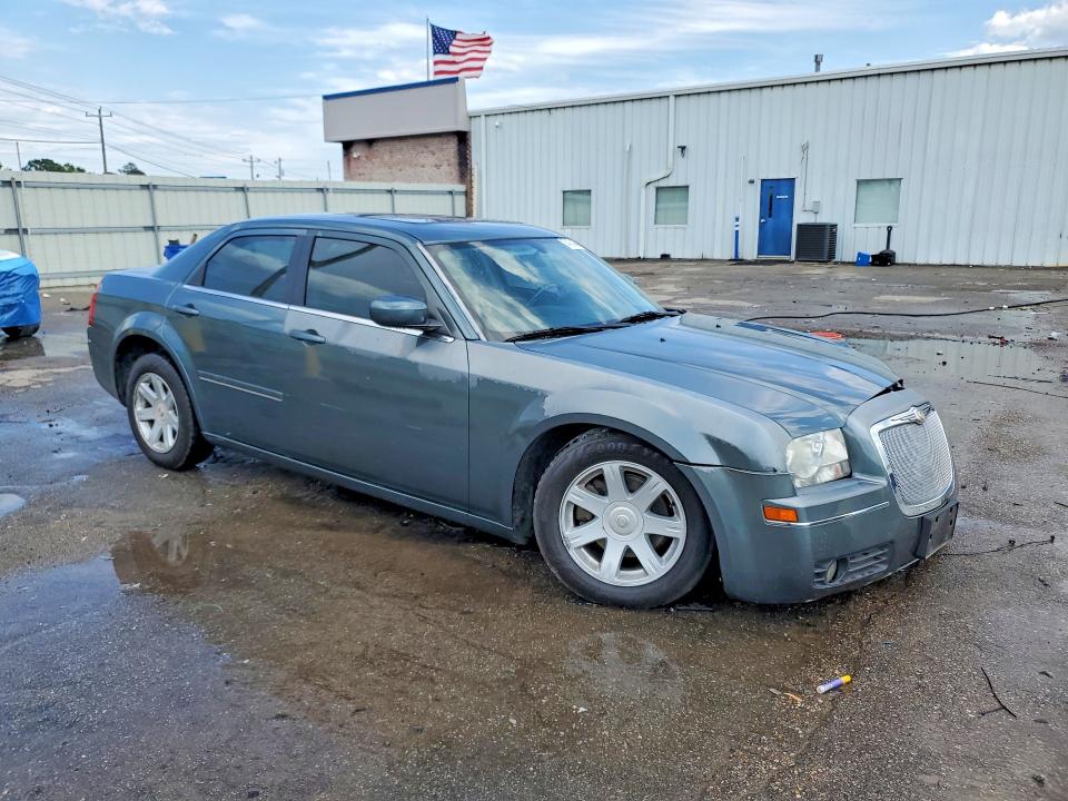 2005 Chrysler 300 VIN 2C3JA53G45H551272 COPART salvage auction — FRONT END, Al - Cert Of Title-Salvage Title, sold $600 on 2026-07-23 (photo 4)