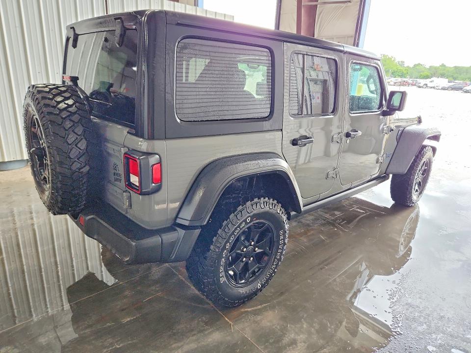 2023 Jeep Wrangler / VIN 1C4JJXN62PW605460 COPART salvage auction — MINOR DENT/SCRATCHES, Il - Certificate Of Title, sold $21,000 on 2026-07-02 (photo 3)