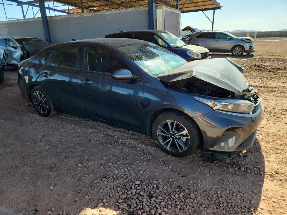 2024 Kia Forte VIN 3KPF24AD8RE725234 COPART salvage auction — REAR END, Az - Cert Of Title - Salvage, sold $2,000 on 2026-07-09 (photo 4)