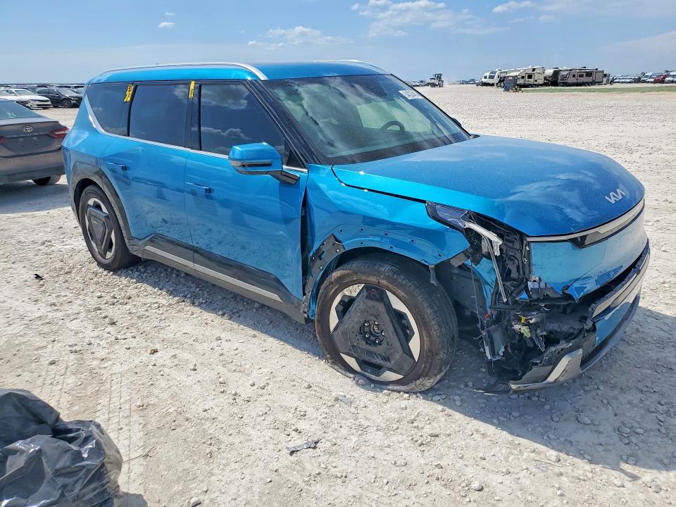 2025 Kia Ev9 VIN 5XYADFS56SG001039 COPART salvage auction — FRONT END, Tx - Salvage Vehicle Title, sold $17,400 on 2026-07-09 (photo 4)