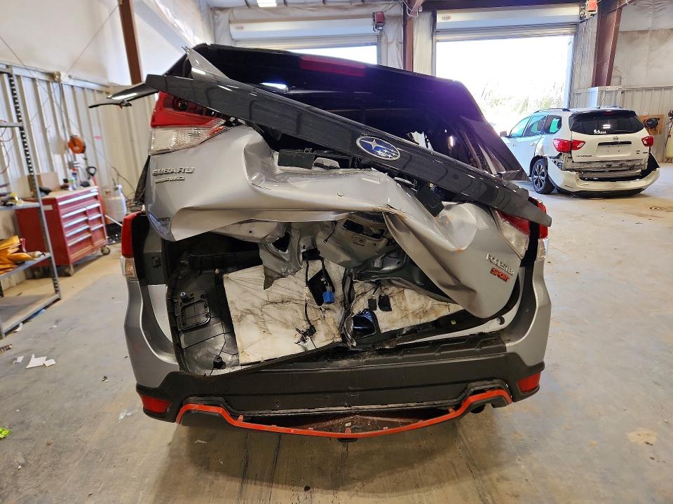 2021 Subaru Forester VIN JF2SKARC6MH454168 COPART salvage auction — BURN, WI - JUNKED VEHICLE BILL OF SALE, sold $300 on 2026-07-15 (photo 6)