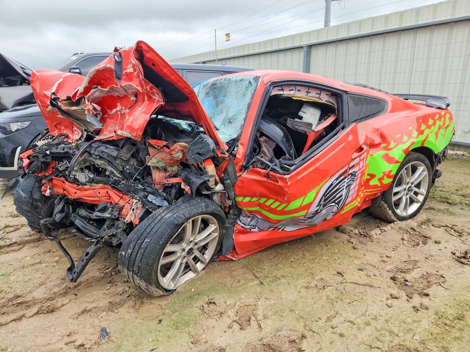 2016 Ford Mustang VIN 1FA6P8TH7G5242339 COPART salvage auction — FRONT END, Tx - Certificate Of Title, sold $225 on 2026-07-09 (photo 1)