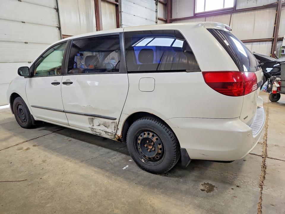 2005 Toyota Sienna VIN 5TDZA29C05S239551 COPART salvage auction — SIDE, AB - BOS - SALVAGE, sold $125 on 2026-07-30 (photo 2)