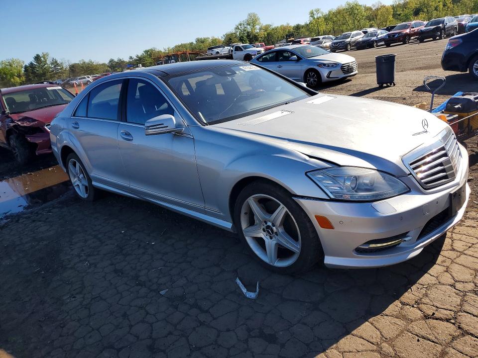 2011 Mercedes-benz S class VIN WDDNG8GB3BA380722 COPART salvage auction — FRONT END, CT - CERT OF TITLE-SALVAGE, sold $475 on 2026-07-14 (photo 4)