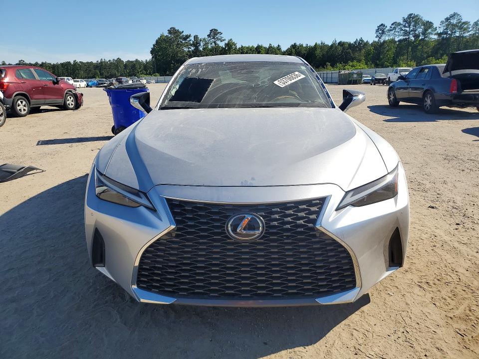 2024 Lexus Is VIN JTHCA1D22R5129917 COPART salvage auction — REAR END, Sc - Cert Of Title-Salvage, sold $16,000 on 2026-07-29 (photo 5)