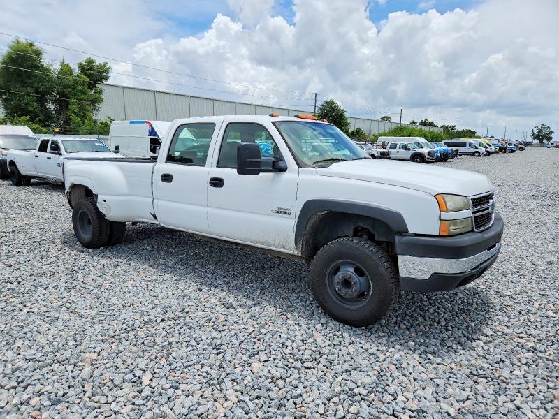 2007 Chevrolet Silverado 3500 VIN 1GCJC33D17F175103 — COPART salvage auction photo