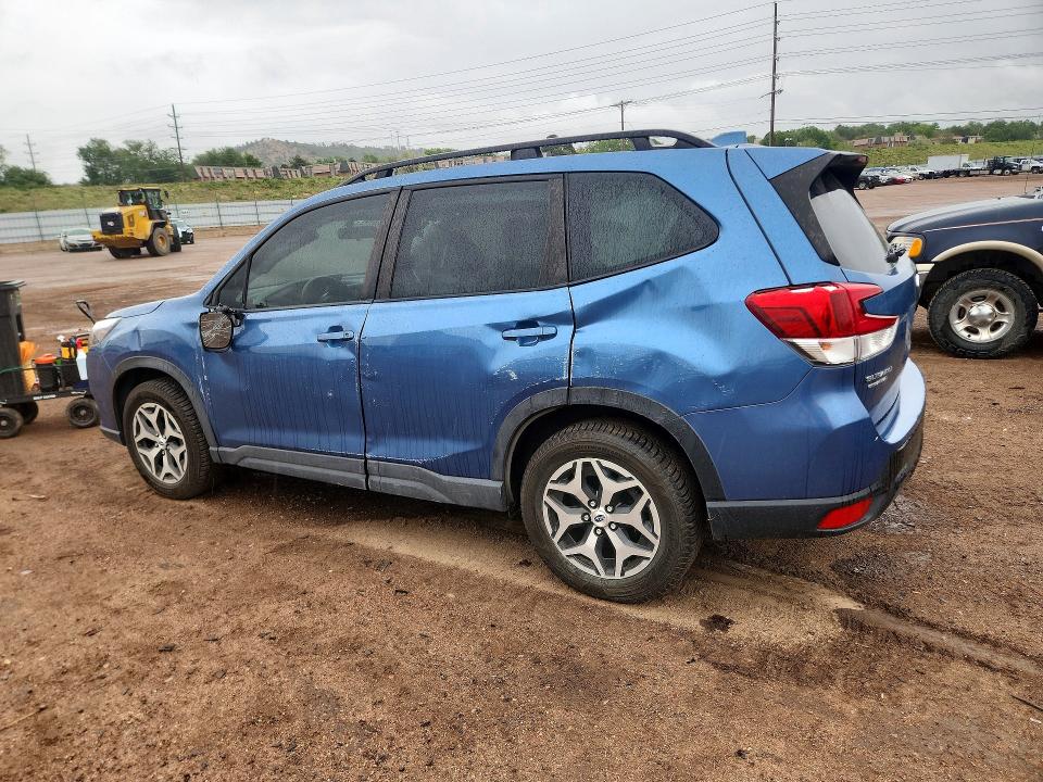 2023 Subaru Forester VIN JF2SKAEC7PH424543 COPART salvage auction — FRONT END, Salvage Title, sold $5,000 on 2026-08-03 (photo 2)