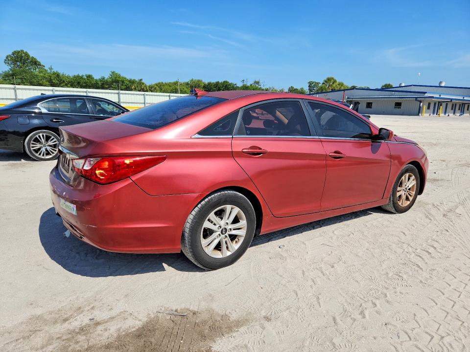 2013 Hyundai Sonata VIN 5NPEB4ACXDH693393 COPART salvage auction — REAR END, Fl - Cert Of Title Slvg Rebuildable, sold $750 on 2026-07-08 (photo 3)