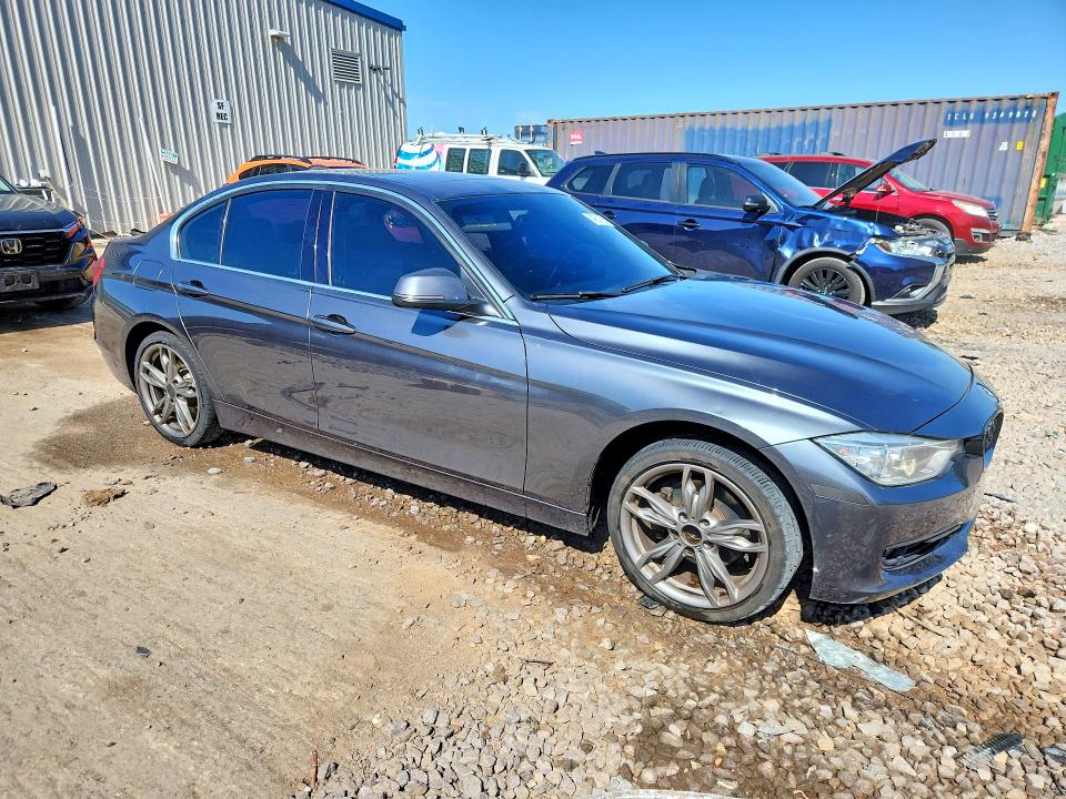 2015 BMW 3er VIN WBA3A5C53FF610248 COPART salvage auction — HAIL, Wi - Certificate Of Title, sold $3,350 on 2026-08-17 (photo 4)