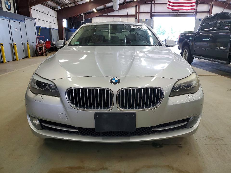 2011 BMW 5 series VIN WBAFU7C55BC876270 COPART salvage auction — MINOR DENT/SCRATCHES, Ma - Cert Of Title-Salvage, sold $1,500 on 2026-09-03 (photo 5)