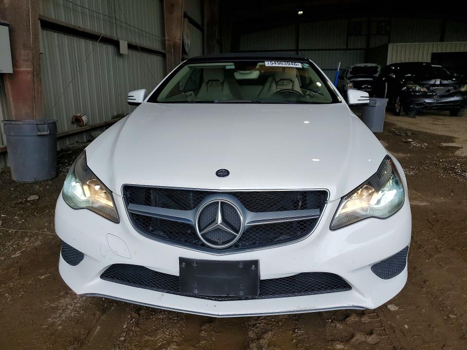2014 Mercedes-benz E-klasse VIN WDDKK5KFXEF228809 COPART salvage auction — REAR END, Salvage Title, sold $4,200 on 2026-08-13 (photo 5)