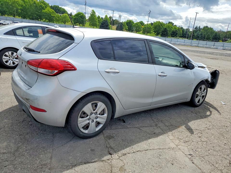 2016 Kia Forte VIN KNAFK5A8XG5631225 COPART salvage auction — FRONT END, Or - Salvage Title Certificate, sold $1,100 on 2026-07-29 (photo 3)