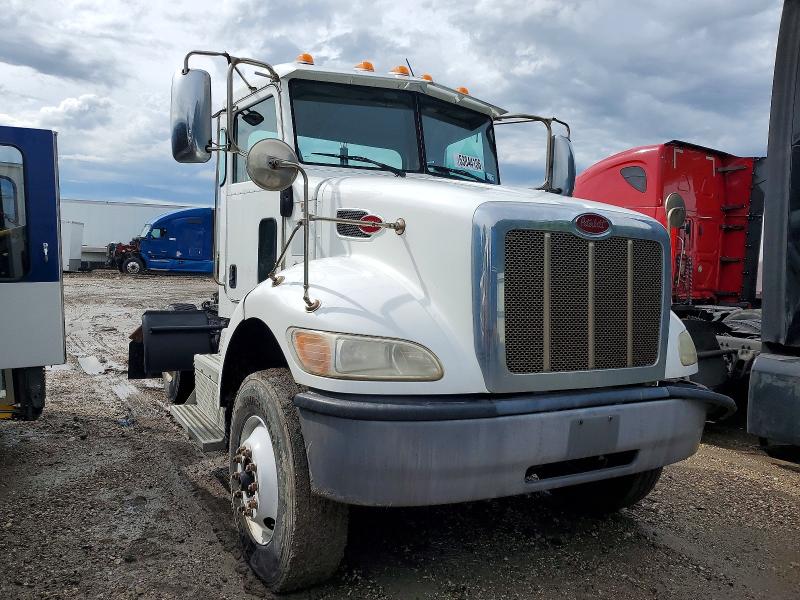 2017 Peterbilt 348 VIN 1XP3AJ8XXHD430364 COPART salvage auction — NORMAL WEAR, TX - CERTIFICATE OF TITLE, sold $8,500 on 2026-07-21 (photo 9)