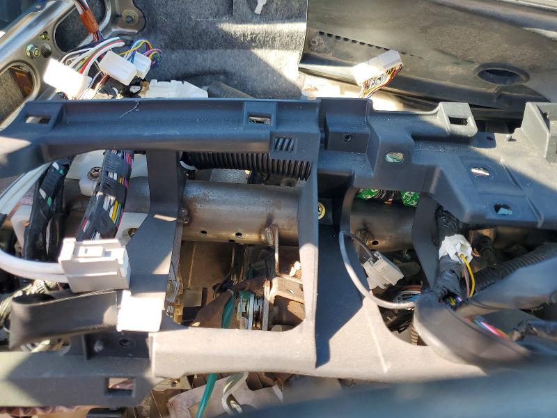 2004 Toyota Prius VIN JTDKB20U540093279 COPART salvage auction — STRIPPED, Ut - Certificate Of Title, sold $150 on 2026-07-02 (photo 9)