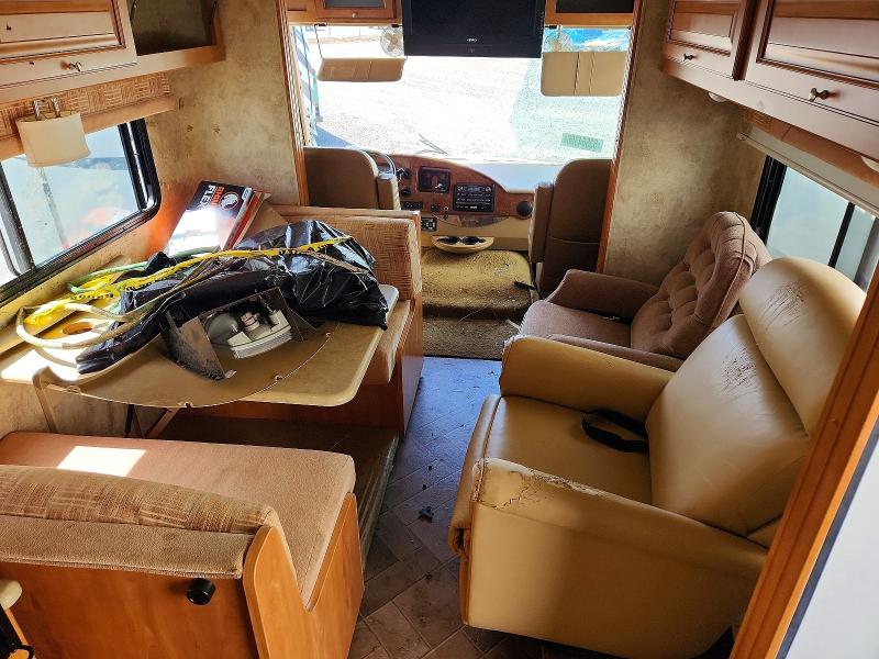 2011 Itasco Sunstar VIN 1F65F5DYXB0A02166 COPART salvage auction — SIDE, OR - SALVAGE TITLE CERTIFICATE, sold $40 on 2026-09-03 (photo 5)