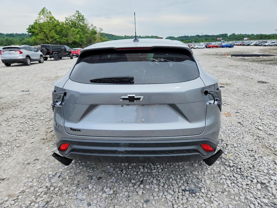 2024 Chevrolet Trax VIN KL77LFE27RC133754 COPART salvage auction — FRONT END, Il - Salvage Certificate, sold $5,700 on 2026-07-15 (photo 6)