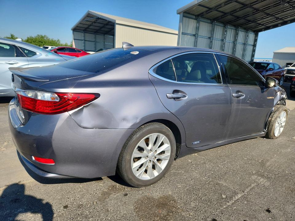 2015 Lexus Es 300h VIN JTHBW1GG0F2096353 COPART salvage auction — FRONT END, CA - SALVAGE CERTIFICATE, sold $3,700 on 2026-07-13 (photo 3)