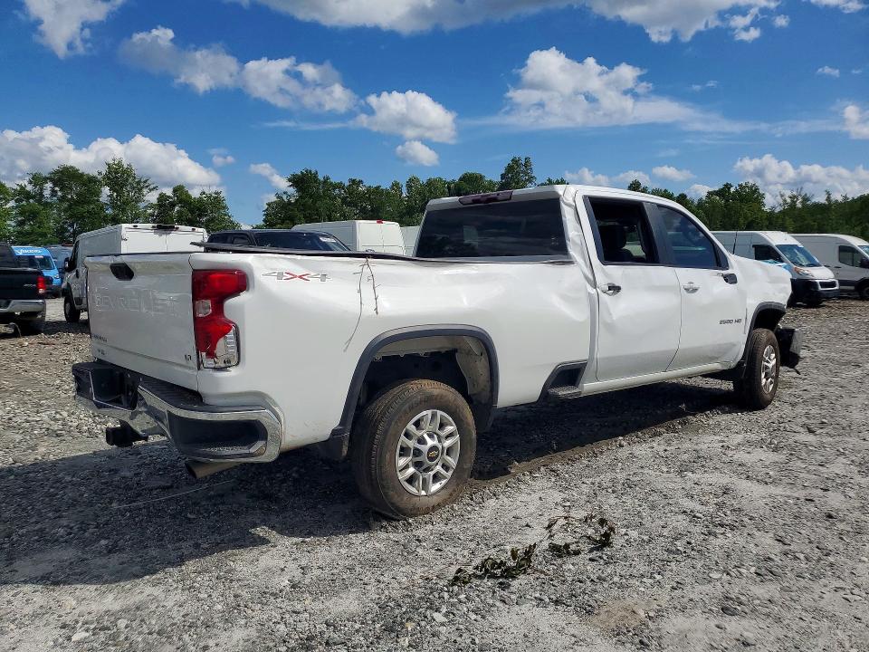 2025 Chevrolet Silverado 2500 VIN 1GC1KNE79SF318779 COPART salvage auction — ALL OVER, SC - CERT OF TITLE-SALVAGE, sold $10,400 on 2026-07-29 (photo 3)
