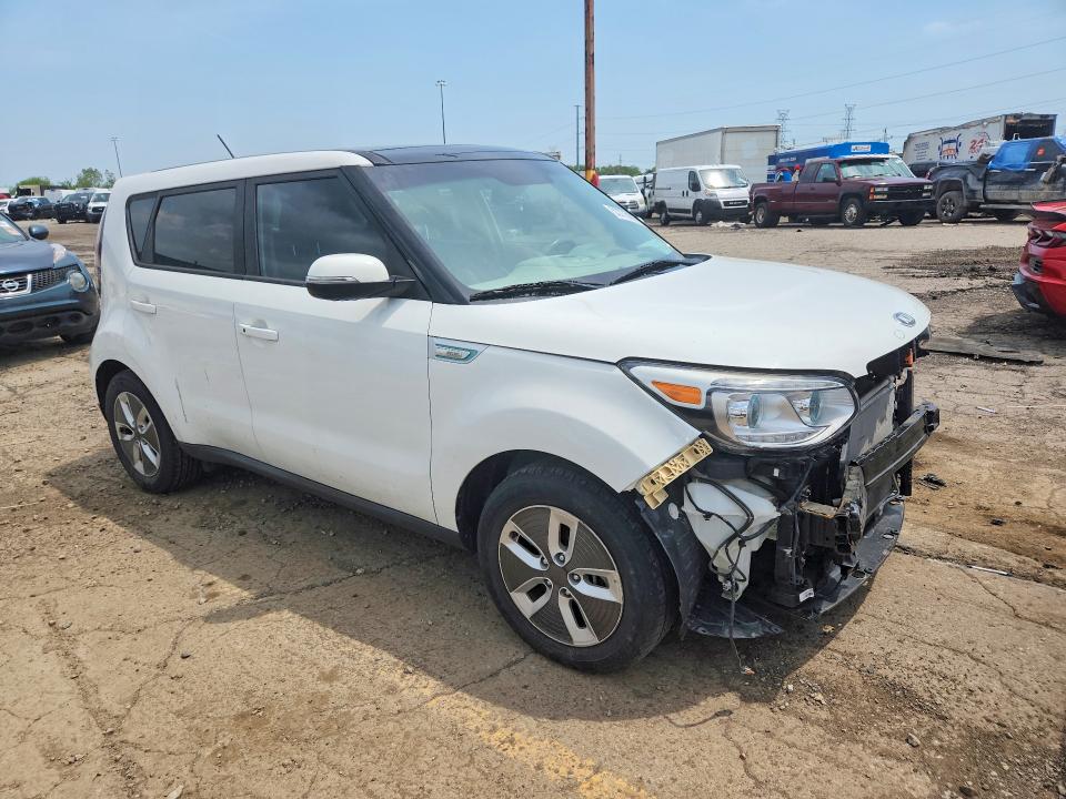 2017 Kia VIN KNDJX3AE3H7019379 COPART salvage auction — FRONT END, OH - CERT OF TITLE-SALVAGE, sold $2,100 on 2026-07-07 (photo 4)