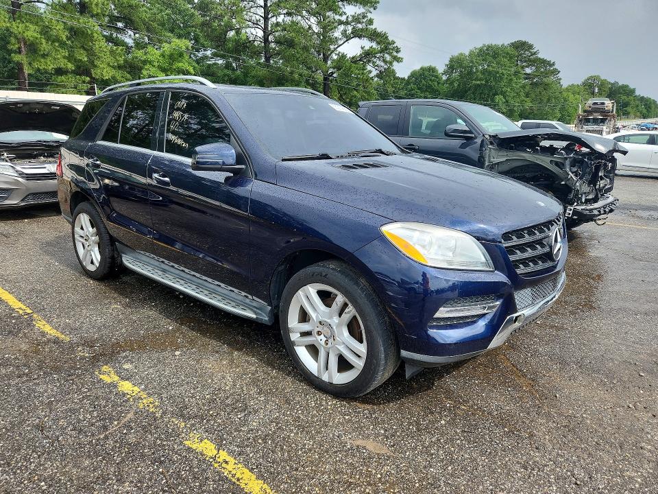 2015 Mercedes-benz M-klasse VIN 4JGDA5JB1FA498574 COPART salvage auction — NORMAL WEAR, Al - Certificate Of Title, sold $5,300 on 2026-07-08 (photo 4)