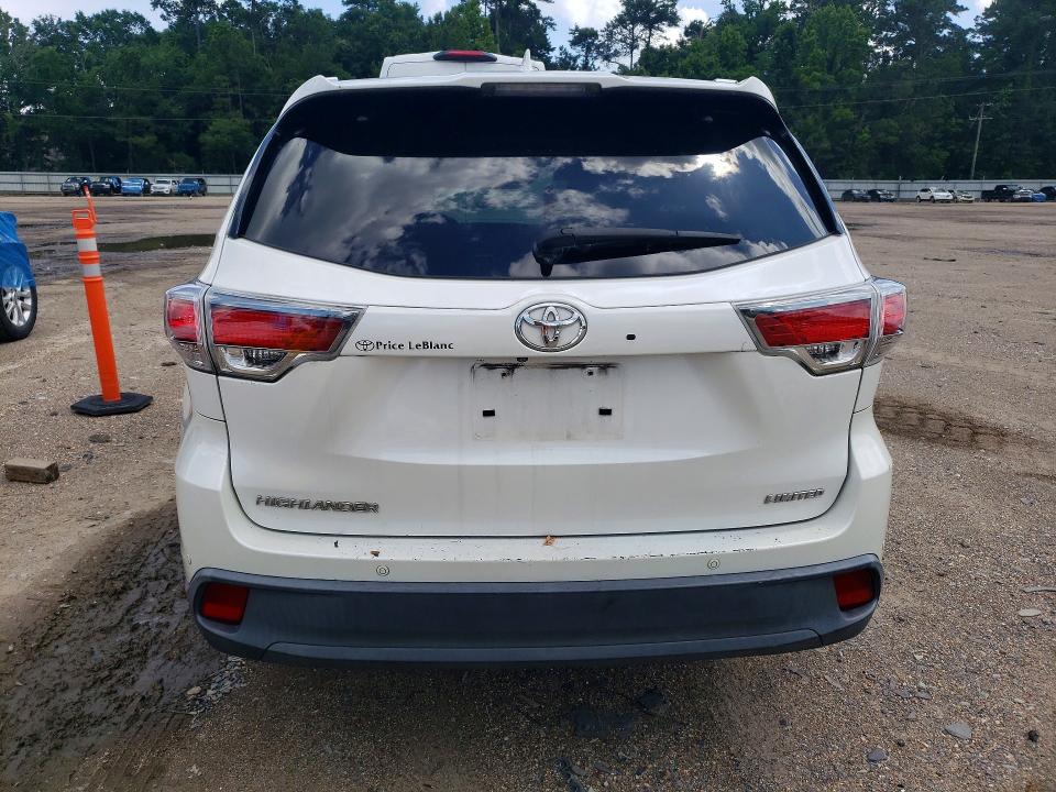 2016 Toyota VIN 5TDYKRFH4GS136962 COPART salvage auction — MINOR DENT/SCRATCHES, La - Dealer Only Clean Title (P), sold $10,300 on 2026-07-24 (photo 6)