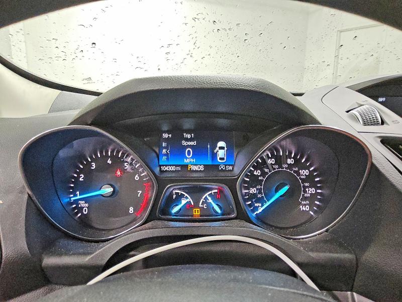 2018 Ford Escape VIN 1FMCU9GD1JUC10675 COPART salvage auction — MINOR DENT/SCRATCHES, MA - CERTIFICATE OF TITLE, sold $1,500 on 2026-07-09 (photo 9)
