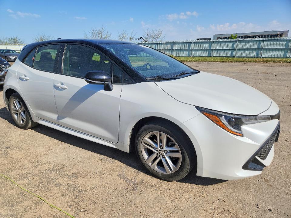 2021 Toyota Corolla VIN JTND4MBE1M3110027 COPART salvage auction — HAIL, Wi - Cert Of Title-Claim Paid, sold $11,300 on 2026-07-07 (photo 4)
