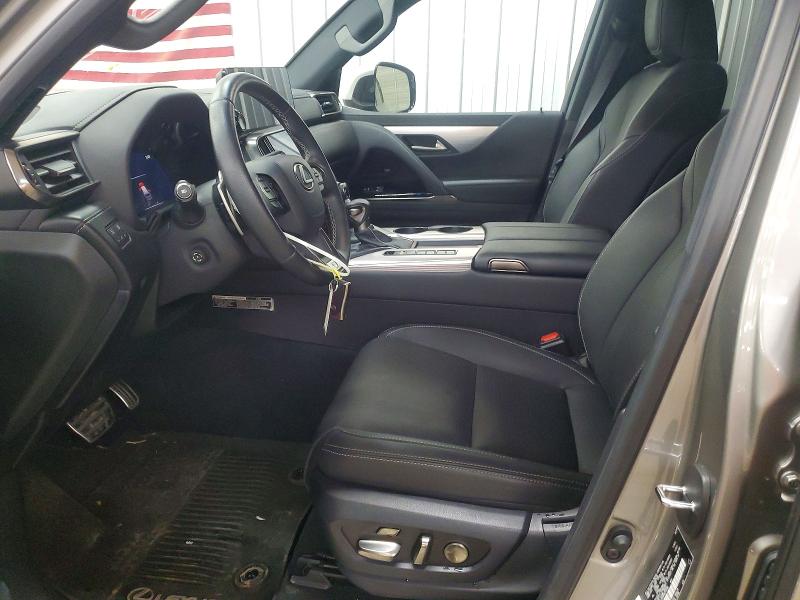 2023 Lexus Lx 600 VIN JTJMB7CX9P4019708 COPART salvage auction — SIDE, NC - SALVAGE CERTIFICATE OF TITLE, sold $5,700 on 2026-07-29 (photo 7)