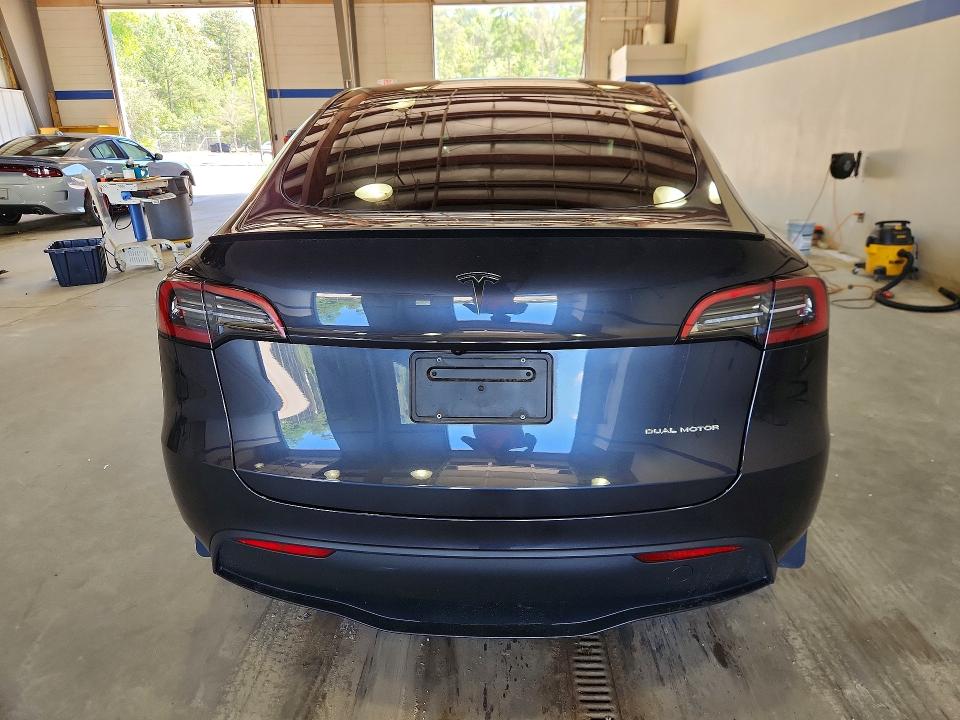 2024 Tesla Model y VIN 7SAYGDEE7RA281903 COPART salvage auction — SIDE, Va - Cert Of Title - Salvage, sold $425 on 2026-07-31 (photo 6)