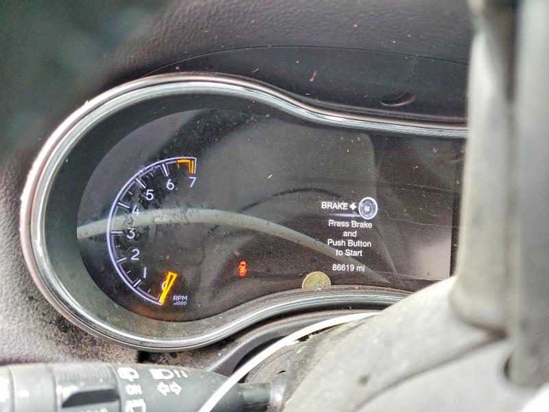 2019 Jeep Grand cherokee VIN 1C4RJFAG8KC620387 COPART salvage auction — ROLLOVER, Ca - Dis/Dlr/Exp Only Clean Title, sold $2,200 on 2026-07-02 (photo 9)