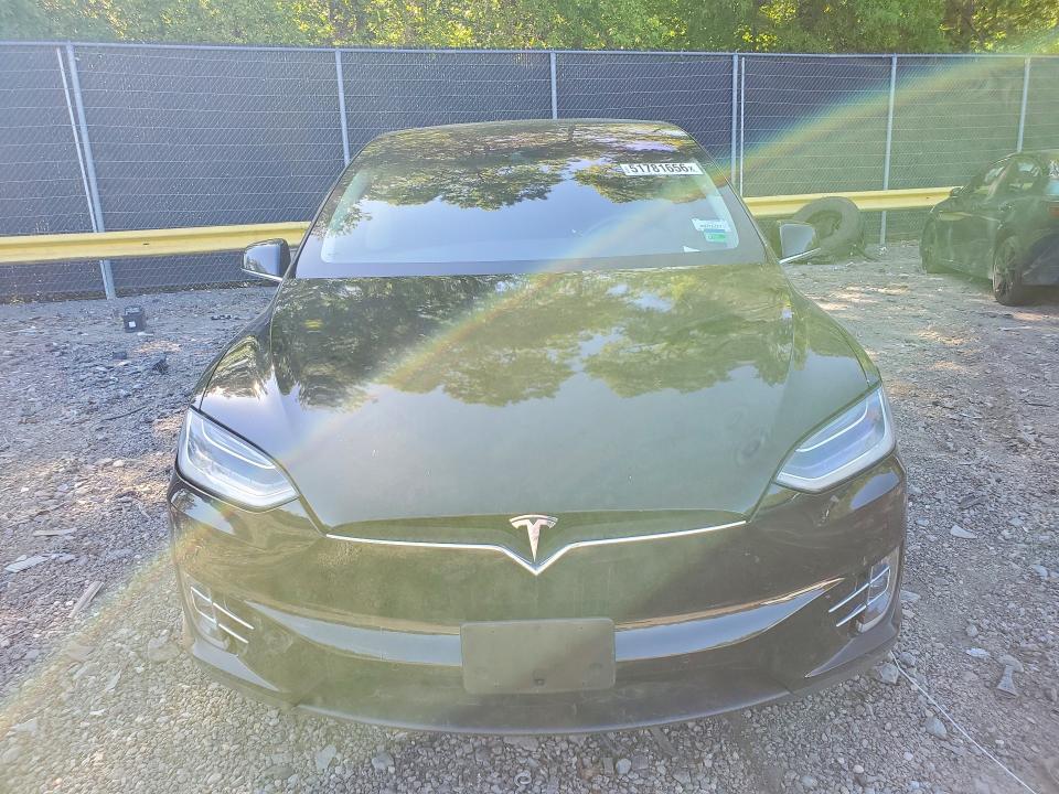 2016 Tesla Model x VIN 5YJXCBE24GF014605 COPART salvage auction — MINOR DENT/SCRATCHES, MD - CERT OF SALVAGE > 75% DAMAGE, sold $8,200 on 2026-07-21 (photo 5)