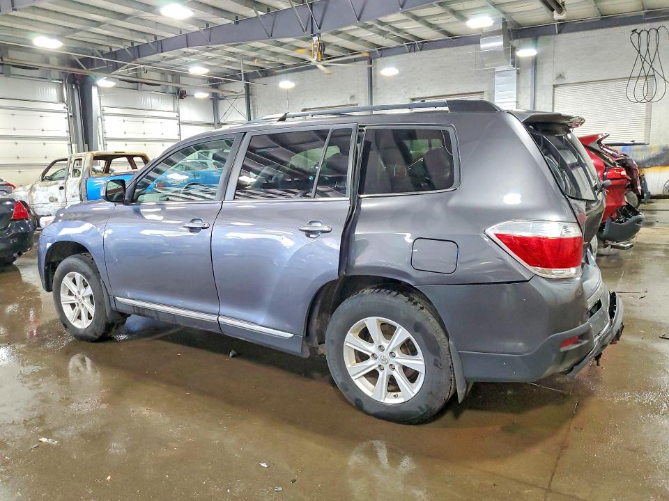 2013 Toyota VIN 5TDBK3EH7DS182401 COPART salvage auction — REAR END, Mn - Cert Of Title-Prior Salvage, sold $1,900 on 2026-07-14 (photo 2)