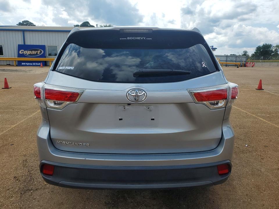 2016 Toyota VIN 5TDZARFH6GS020461 COPART salvage auction — FRONT END, Tx - Salvage Vehicle Title, sold $4,600 on 2026-07-06 (photo 6)