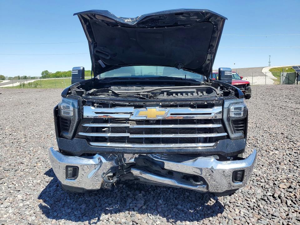 2024 Chevrolet VIN 2GC4YUEY1R1123999 COPART salvage auction — FRONT END, Mt - Certificate Of Title (P), sold $25,000 on 2026-07-28 (photo 5)