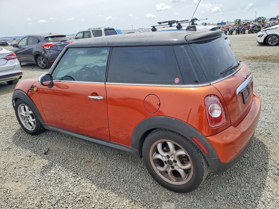 2011 Mini Cooper VIN WMWSU3C58BTX96176 COPART salvage auction — SIDE, CA - SALVAGE CERTIFICATE, sold $300 on 2026-07-28 (photo 2)